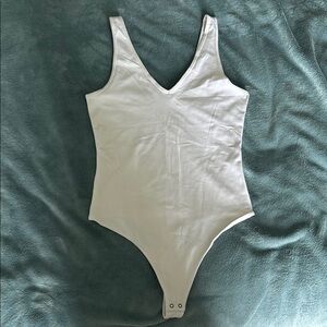 Abercrombie & Fitch White Bodysuit V-Neck Minimalist Design